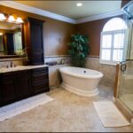 Bain Ultra tub & Moen Kinglsley faucets