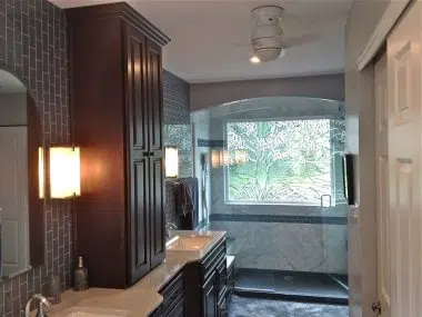 Walk - in shower with frameless glass inclosure 
