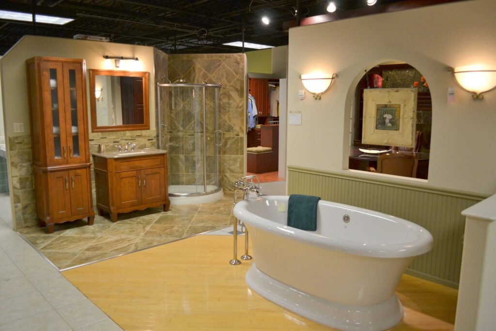 BATHROOM SHOWROOM Free standing bathtub in our showroom