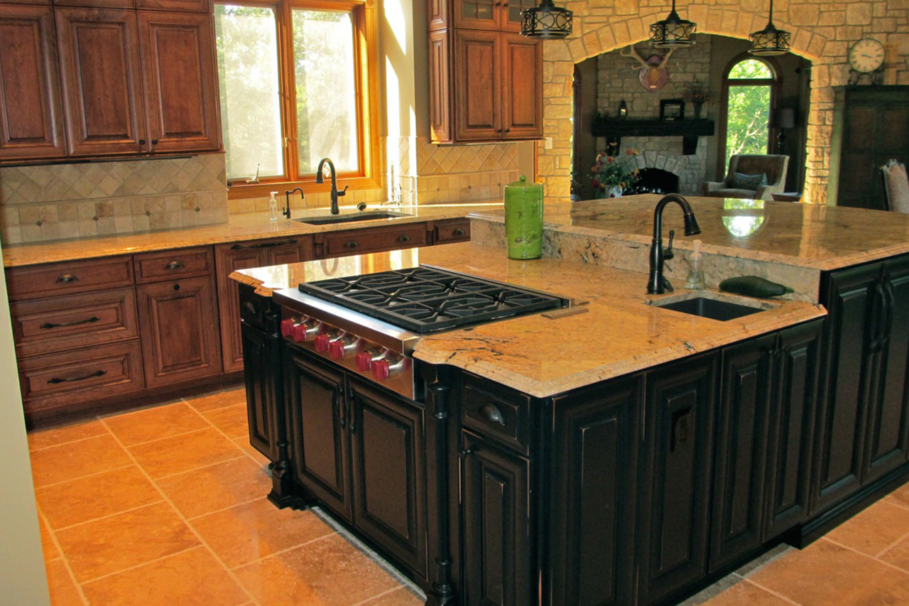 Kitchen-large-island