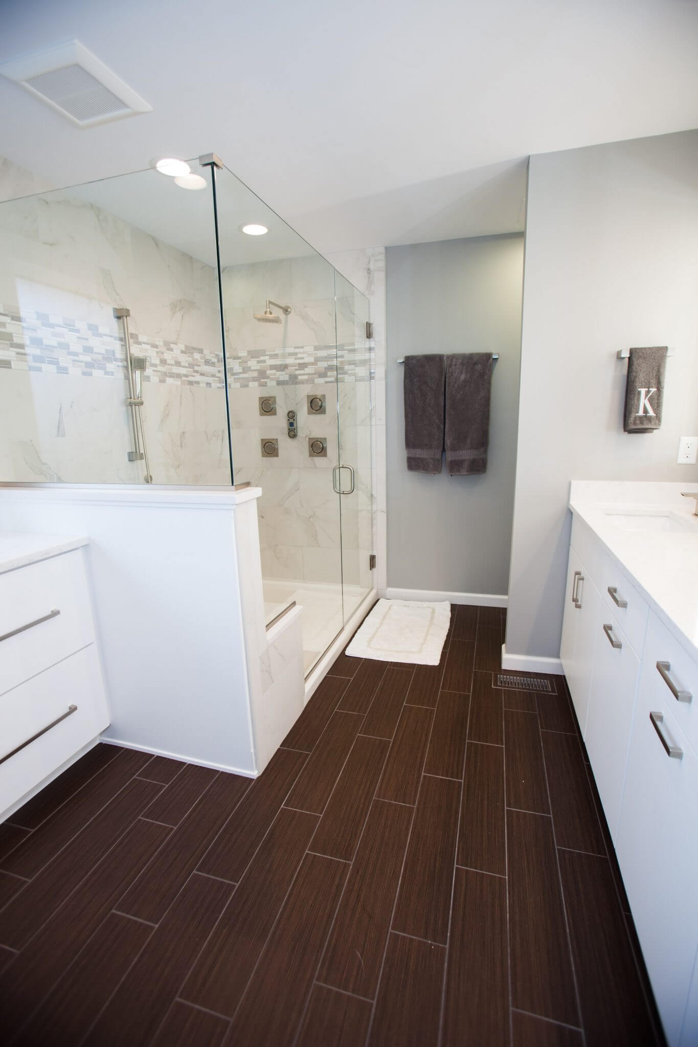 Modern White Bathroom with Dark Wood Floor - Callier and Thompson