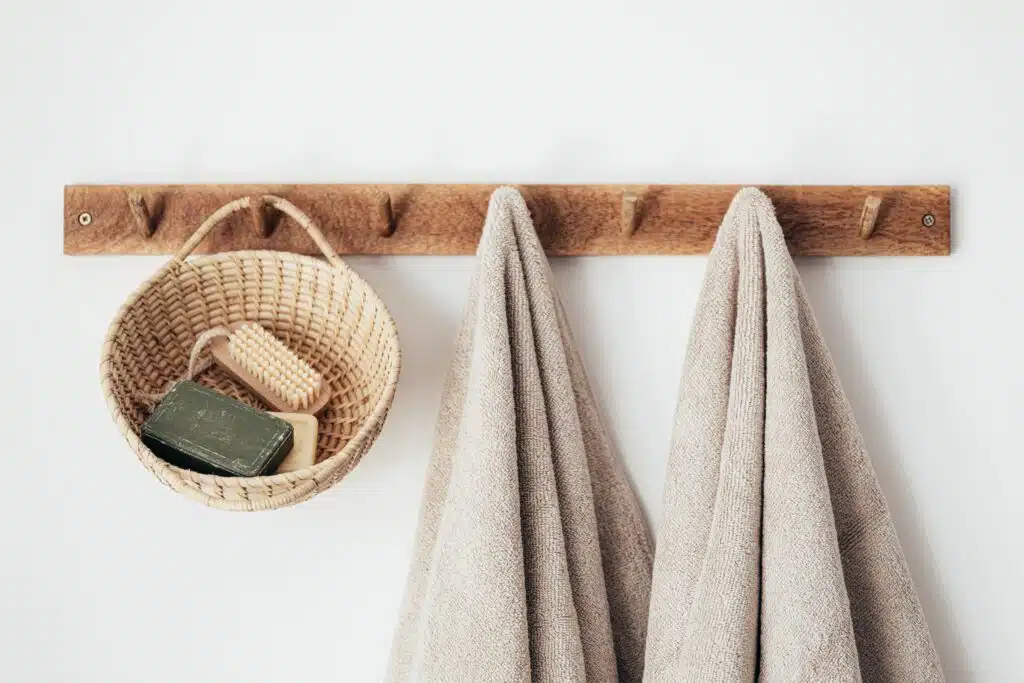 Maximizing Small Bathrooms Maximizing Small Bathrooms